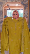 Party wear