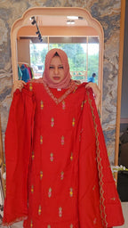 Party wear