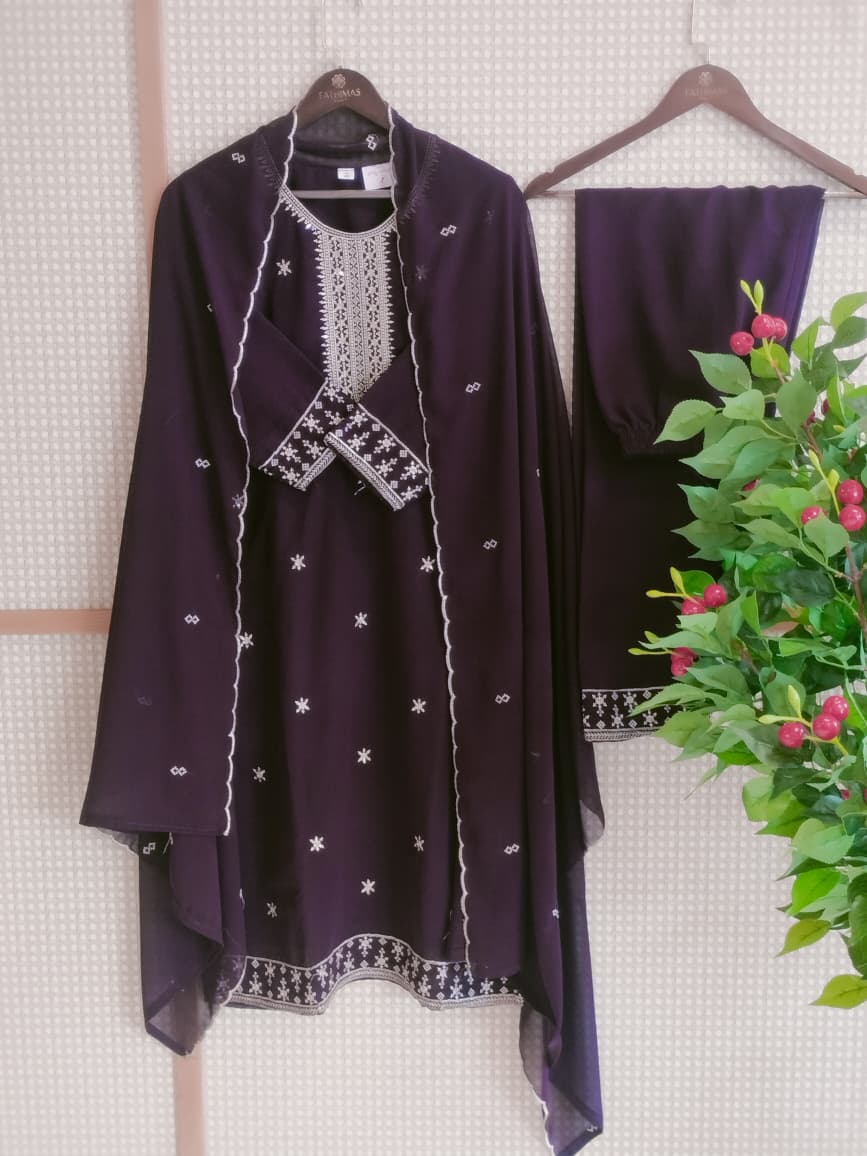 Party wear