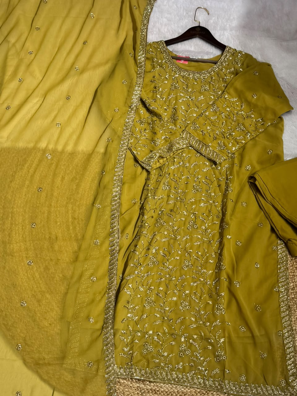 4xl