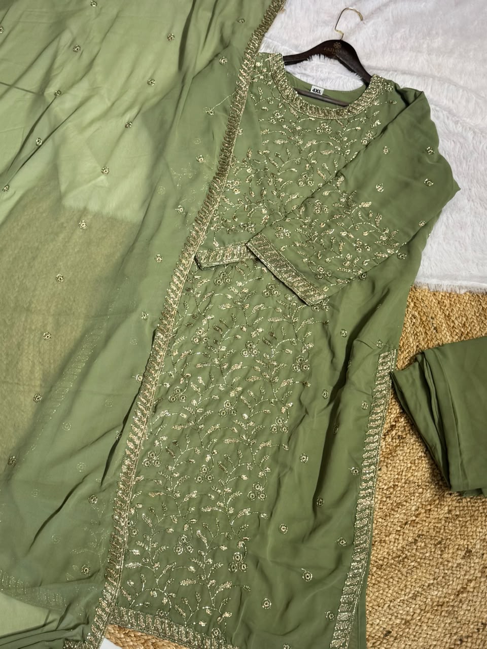 4xl